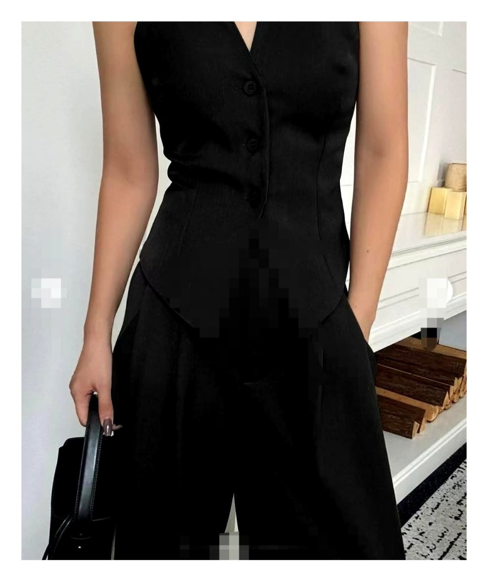 Conjunto chaleco y pantalón negro