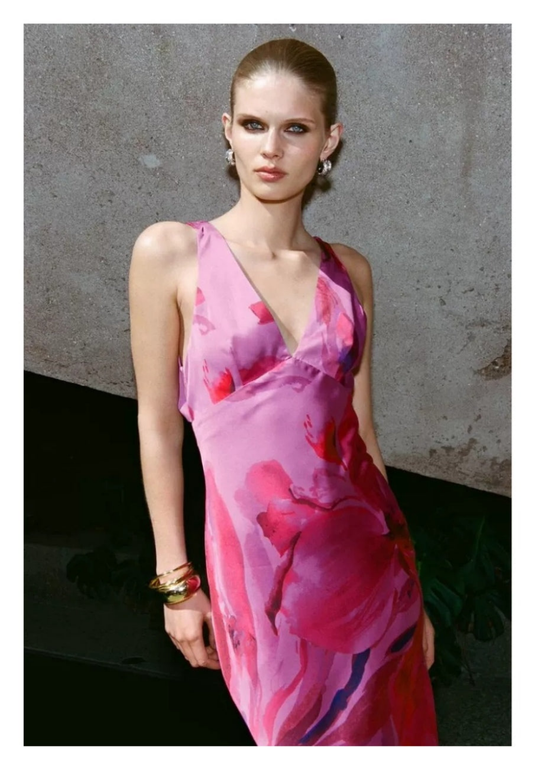 Vestido rosa floral satinado