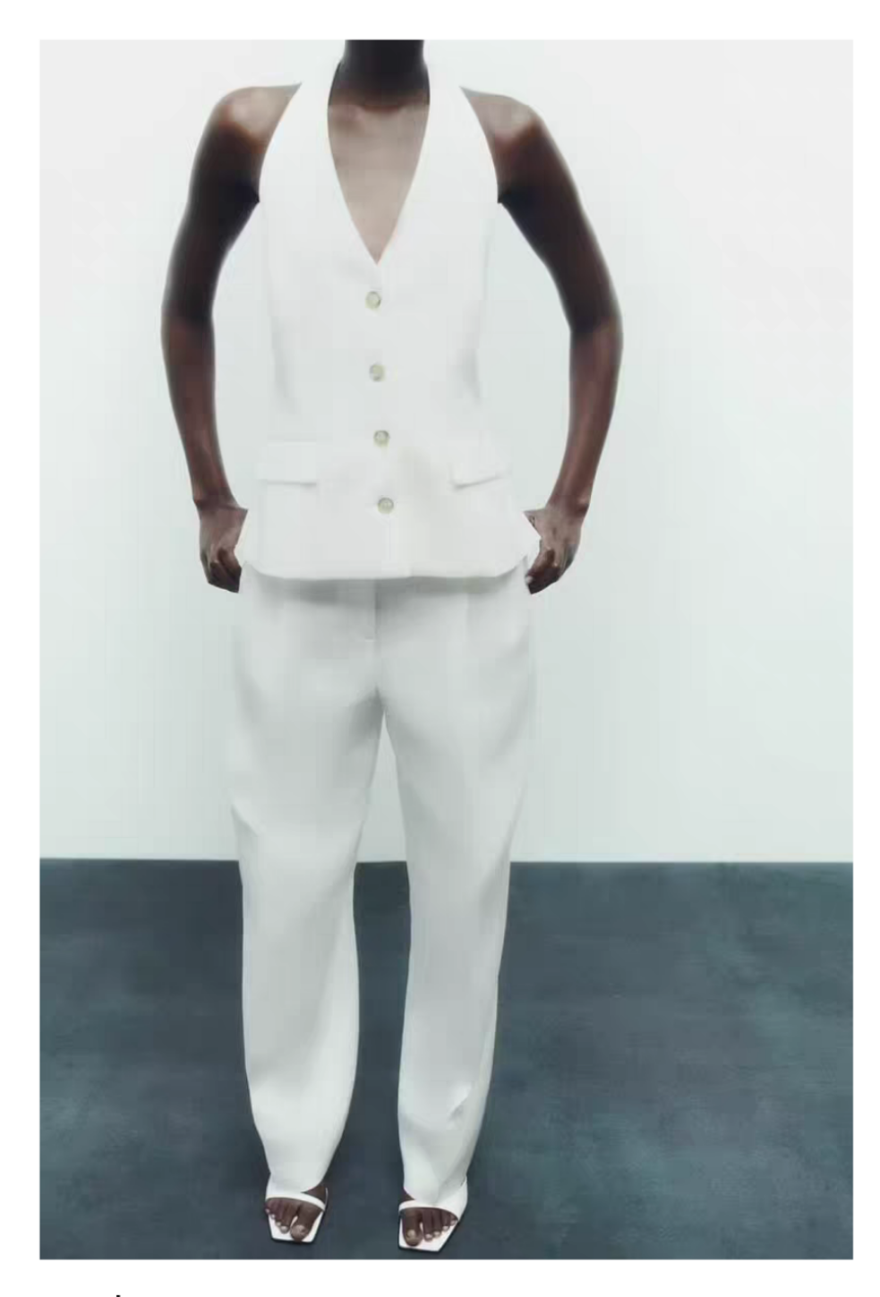 Conjunto chaleco y pantalón blanco