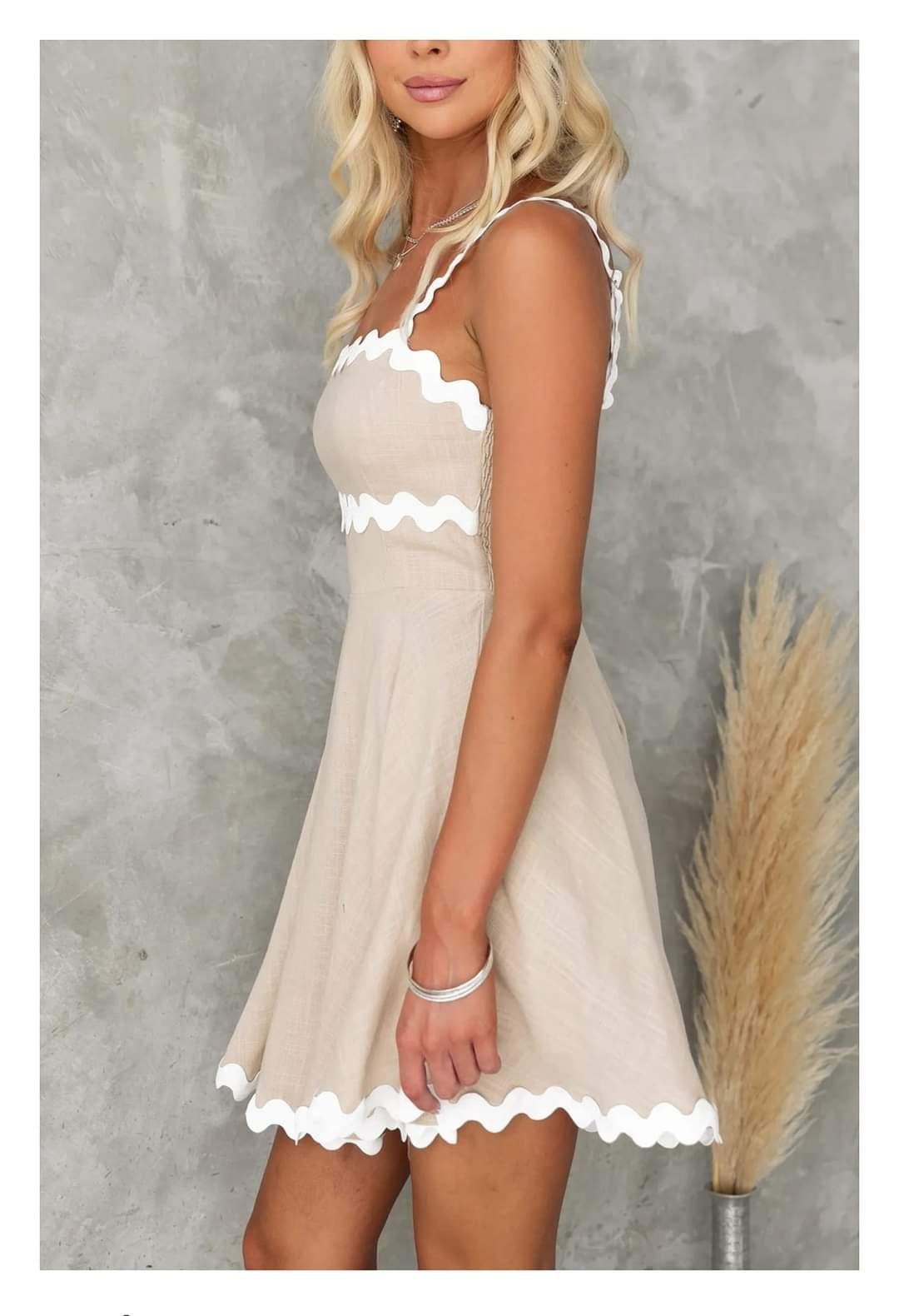 Vestido beige corto