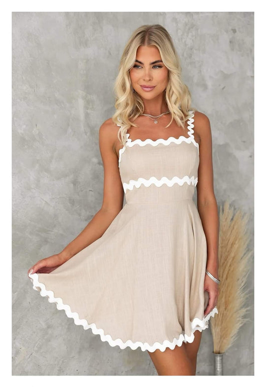 Vestido beige corto