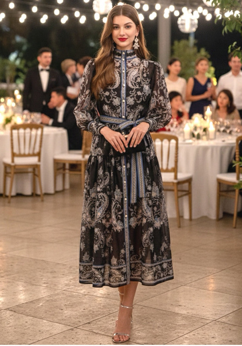 Vestido negro con azul marino midi