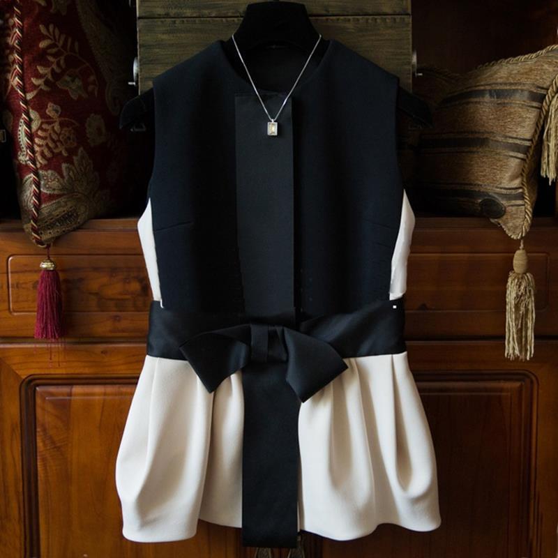 Conjunto blusa y short blanco y negro