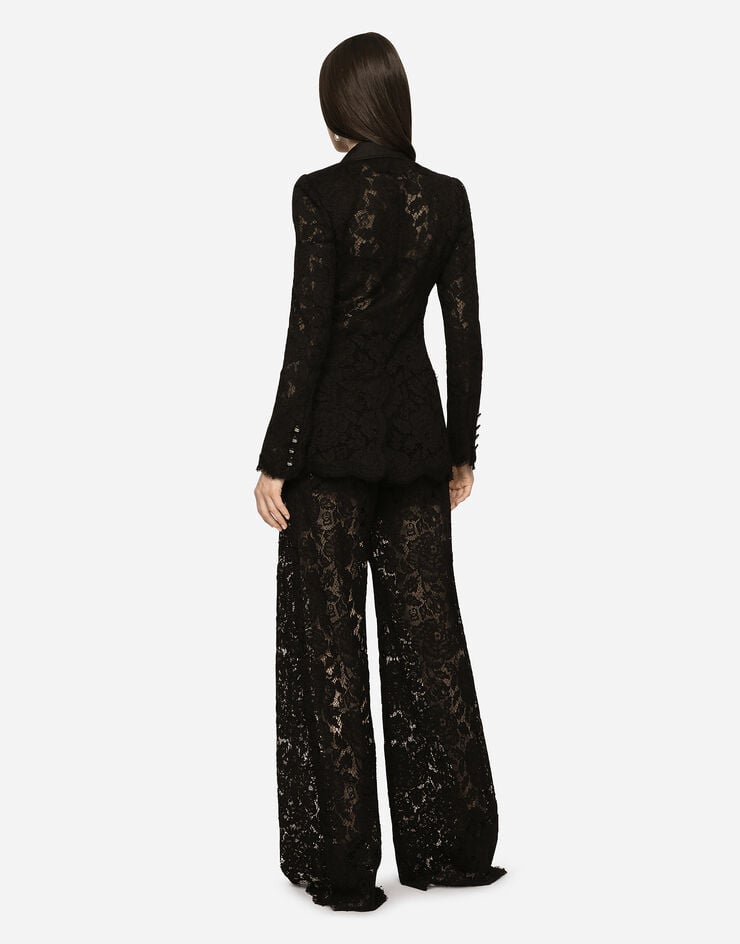 Conjunto saco y pantalon negro encaje