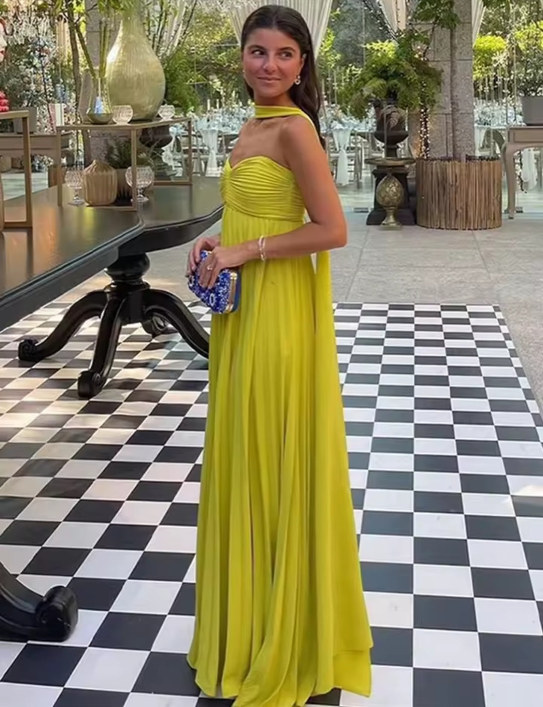 Vestido amarillo strapless