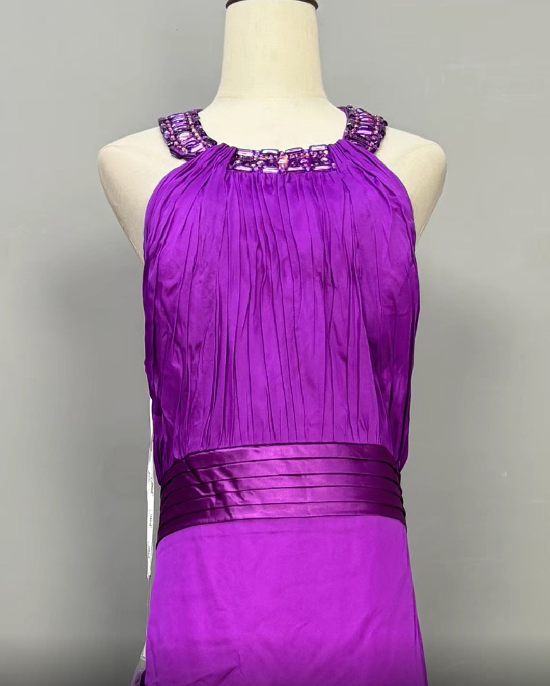 Vestido morado cardenal halter
