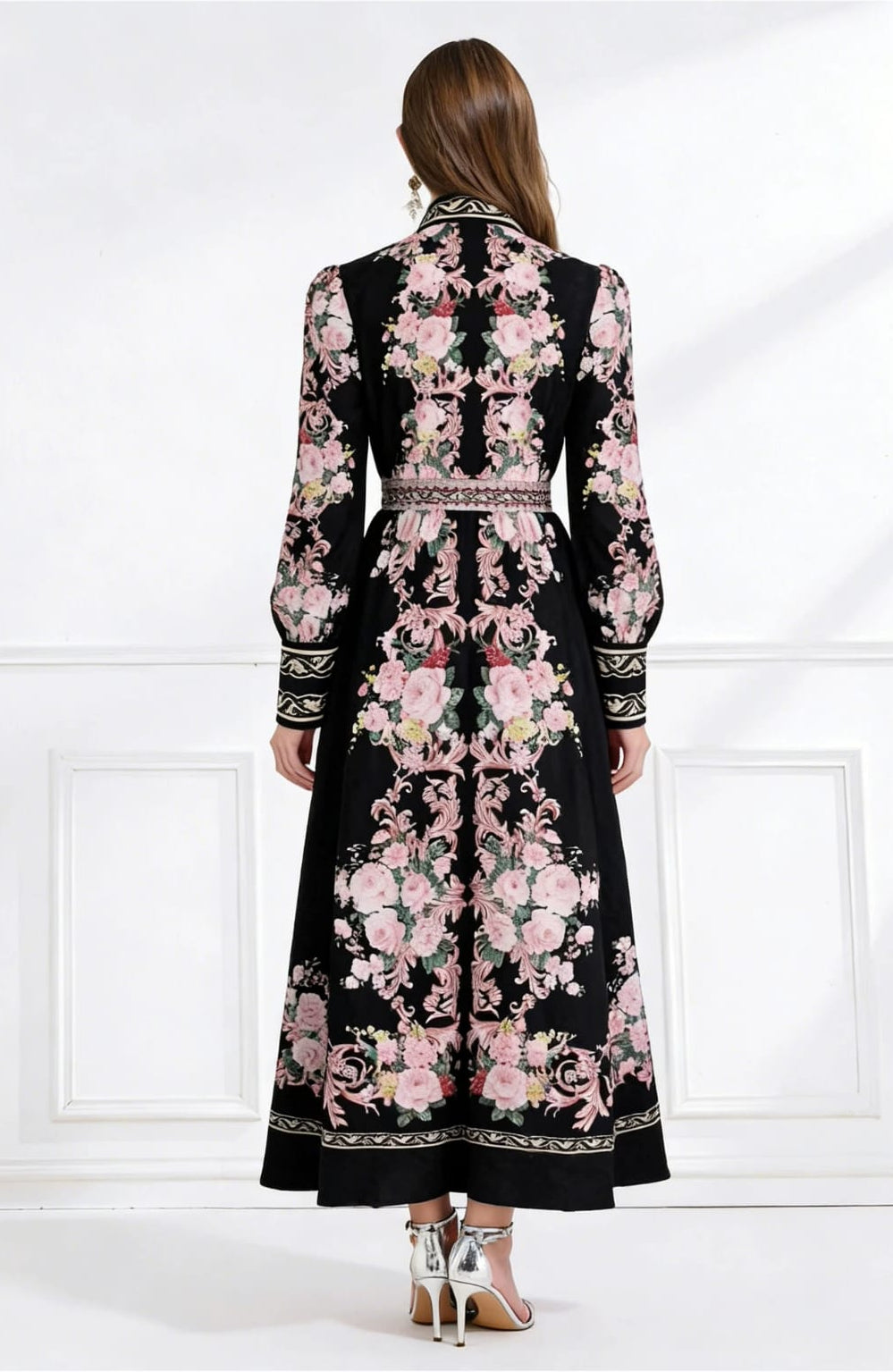 Vestido negro midi estampado flores rosas