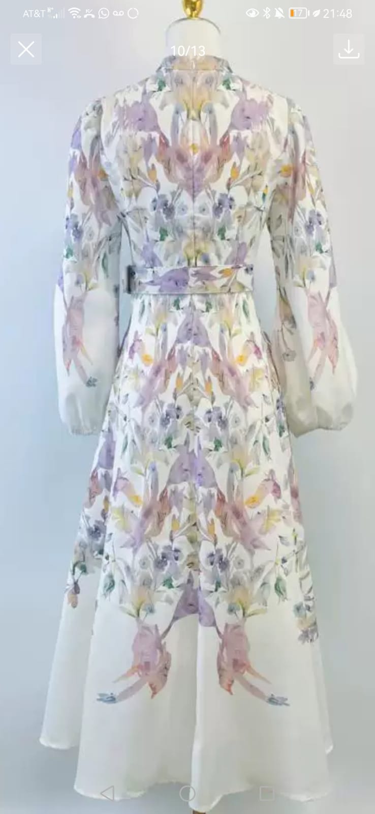 Vestido blanco con flores pastel