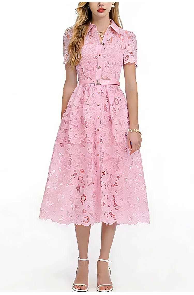 Vestido gipiur midi, manga corta, cinturón rosa, azul claro y crema